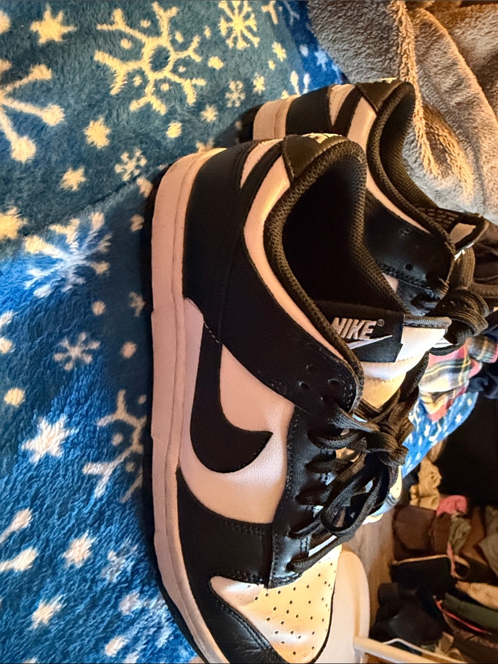 Nike Kids Black and White Low-Top Sneakers with Swoosh
